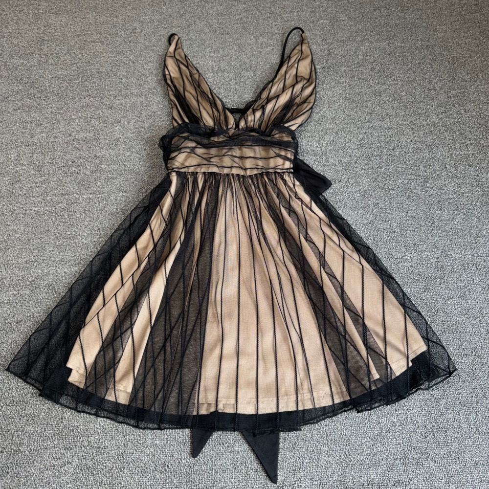 Lucy in the Sky Black Mesh Tan Mini Dress XS V-Neck Coquette Party Fit Flare - Picture 8 of 9